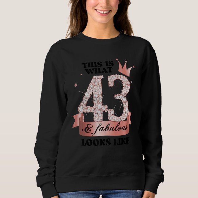 43 & Fabulous I Rose And White Party Group Candid  Sweatshirt (Vorderseite)