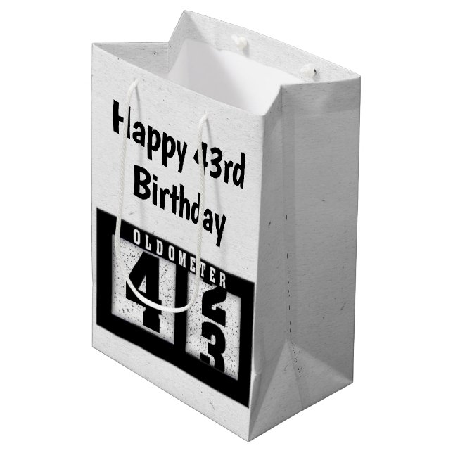 43. Geburtstag Schwarzer Odometer Mittlere Geschenktüte (Vorderseite Schrägansicht)