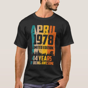 44. Geburtstag 44 Jahre Phantastisch seit April 19 T-Shirt