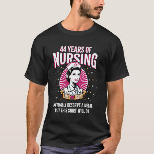 44 Jahre Pflege verdienend eine Medaille Krankensc T-Shirt