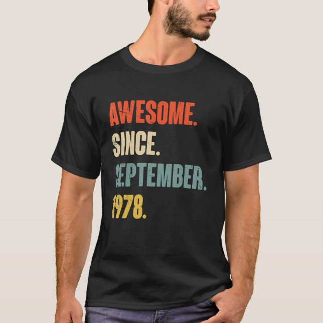 44 Jahre Phantastisch seit September T-Shirt (Vorderseite)