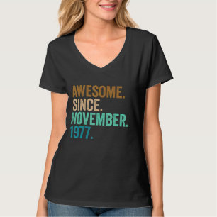 45 Jahre alte Geschenke Phantastisch seit November T-Shirt