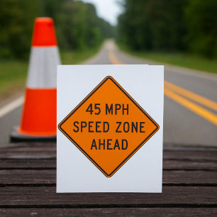 45-MPH-Geschwindigkeitsbereich vor benutzerdefinie Einladung