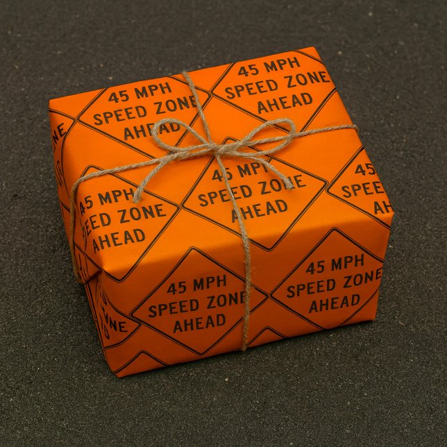 45-MPH-Geschwindigkeitsbereich vor benutzerdefinie Geschenkpapier (Von Creator hochgeladen)