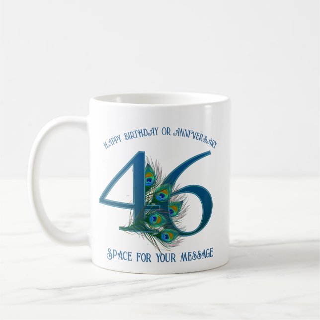 46. Geburtstag oder Jubiläum Pfauenfeder Kaffeetasse (Links)