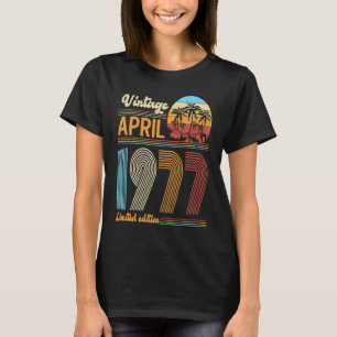 46 Jahre Vintager Geburtstag im April 1977 Frauen T-Shirt