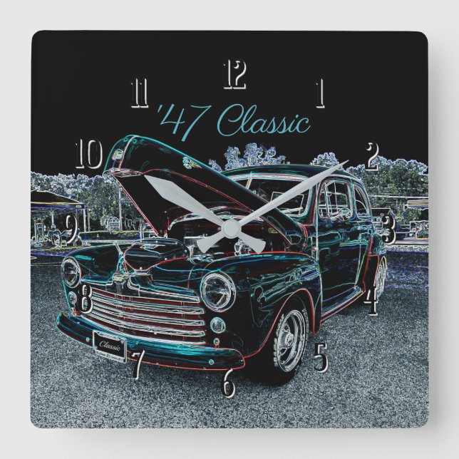 47 Uhr der Wall-Uhr des klassischen Automobilplatz (Vorderseite)