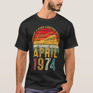 48 Jahre Phantastisch seit April 1974 48. Geburtst T-Shirt