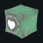 4. Frucht und Blütenjubiläum Hocker<br><div class="desc">Wenn Sie nach dem richtigen Pub mit origineller Blumengrafik und Traubengrafik suchen,  zusammen mit Ihrem prächtigen Bild,  vielleicht haben Sie es mit diesem bunten und fantasievollen Design gefunden!</div>