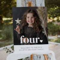 4. Geburtstag Herzstück Foto Begrüßungszeichen