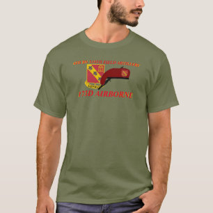 4. IM FLUGZEUG SHIRT DER BATAILLON-319.
