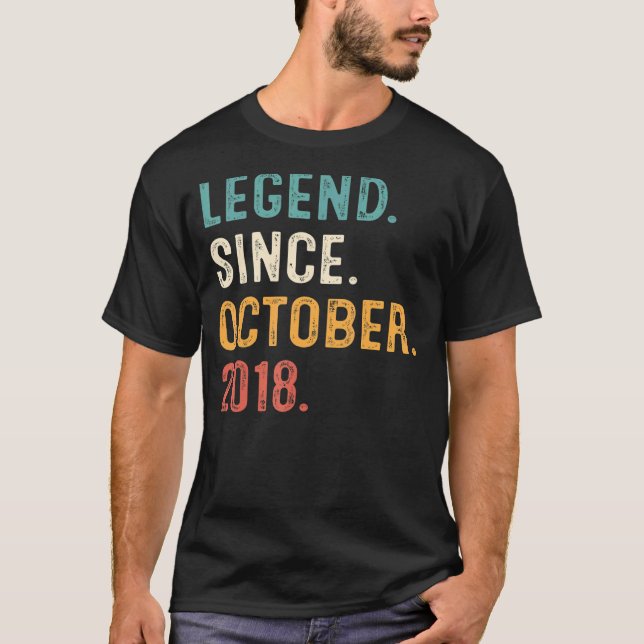 4 Jahre alte Legende Seit Oktober 2018 4. Geburtst T-Shirt (Vorderseite)