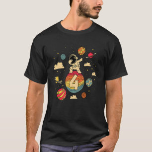 4 Jahre alter Raumfahrtplanet mit Dabbing 4. Bir T-Shirt