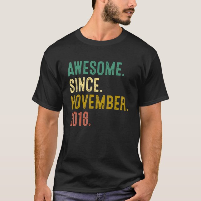 4 Jahre Phantastisch seit November 2018 4. Geburts T-Shirt (Vorderseite)