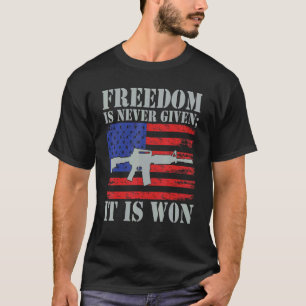 4. Juli Freiheit gewinnt Unabhängigkeitstag Us Fla T-Shirt