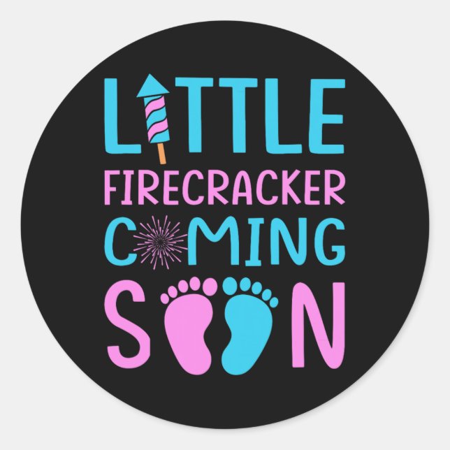 4. Juli Gender Reveal Kleine Firecracker Comin Runder Aufkleber (Vorderseite)