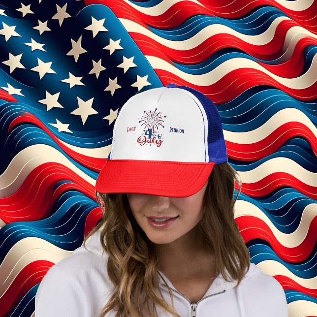 4. Juli Patriotic Family Wiedersehen Modern Red Bl Truckerkappe (4th July Patriotic Family Reunion Modern Red Blue Trucker Hat)