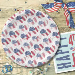 4. Juli Patriotisches Party Amerikanische Flagge Pappteller<br><div class="desc">Niedliche Patriotic American Flag Rustic Heart Pattern Papier Teller! Ein Muster rustikaler oder bedrückter aussehender amerikanischer Flag-Herzen,  um ein lustiges Bild rot,  weiß und blau zu machen! Perfekt für 4. Juli,  Gedenktag,  Veteranentag und mehr!</div>
