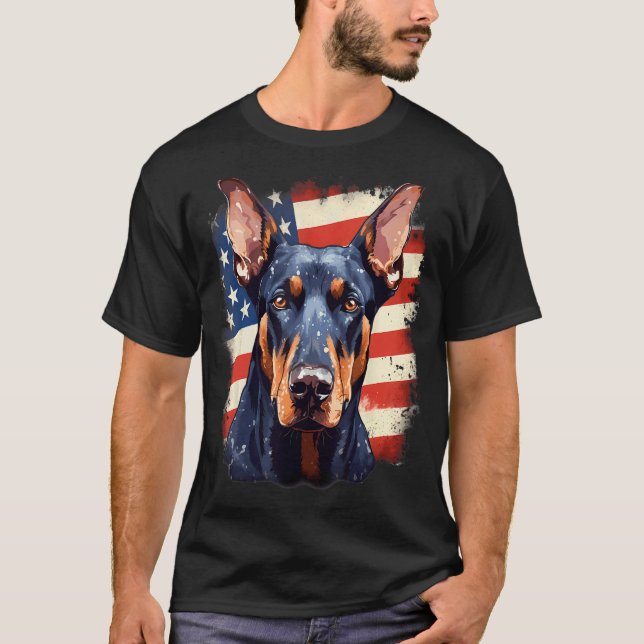 4. Juli US-Flagge Dobermann Hund 1 T-Shirt (Vorderseite)