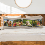 4 Personalisiertes neutrales Fotomaterial Seitenschläferkissen<br><div class="desc">Dieses elegante und neutrale Kissen bietet viel Platz, um Ihre Lieblings-Fotos zu zeigen. Die Vorlage ist für das Set bereit, um 4 Fotos, Ihren Familiennamen und das Jahr (und/oder Ihren benutzerdefinierten Text) hinzuzufügen. Ihre Fotos werden in einem Zickzack-Foto-Streifen an der Vorderseite dargestellt, während Ihr Text (falls erforderlich) auf der Rückseite...</div>