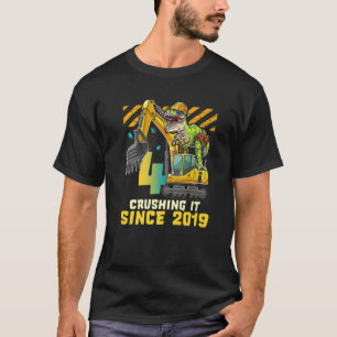 4 Zerkleinerung seit 2019 Bagger 4 Jahre alt 4. T-Shirt
