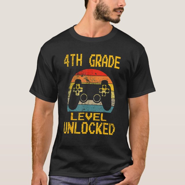 4th Grade Level Unlocked Video Gamer Back To Schoo T-Shirt (Vorderseite)