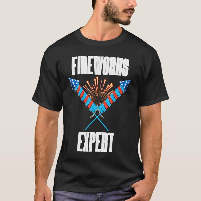 4th of July Fireworks Expert  Event Coordinators T-Shirt (Vorderseite)