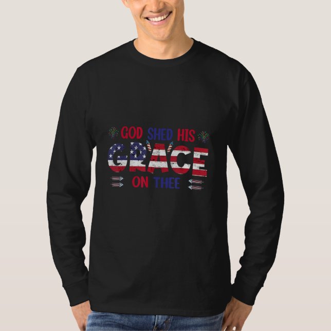 4th Of July Groovy Patriotic God Shed His Grace On T-Shirt (Vorderseite)