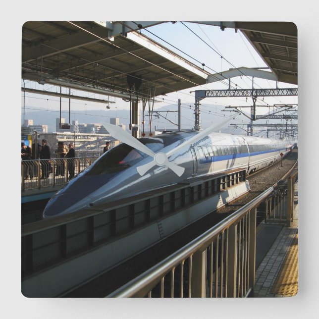 500er-Serie Shinkansen 新 幹 Bullet Train Quadratische Wanduhr (Vorderseite)