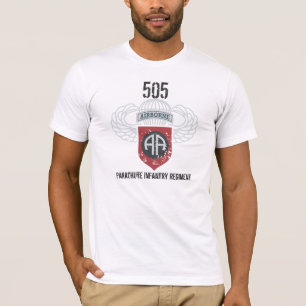 505 Fallschirm-Infanterie-Regiment 82. im Flugzeug T-Shirt