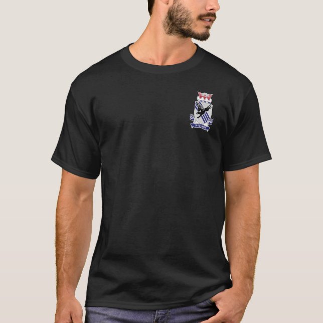 505th Im Flugzeug Infanterie T-Shirt (Vorderseite)