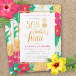 50. Geburtstag Luau Einladungen | Rosa und Gold<br><div class="desc">Pink & gold 50. Geburtstagsluau Einladungen mit lustigen,  hübschen tropischen Blume und Ananas,  mit goldenen Akzenten. Perfekt für einen luauer Themenabend zum 50. Geburtstag!</div>