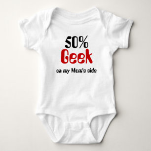 50% Geek auf Seitendas baby-Shirt der Mama Baby Strampler