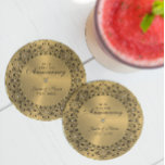 50. Hochzeitstag BlackMandala auf Gold Getränkeuntersetzer<br><div class="desc">Mit diesem eleganten Design begehen Sie Ihr 50-jähriges Bestehen - eine verzierte Mandala aus schwarzem Gold auf einem Bild metallischer Goldtextur. Sie sind stündlich mit weißen Diamanten geschmückt. Anpassbarer Text in schwarz in einem glänzenden goldenen Kreis.</div>