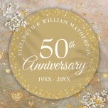 50. Hochzeitstag Goldene Liebe Herz Runder Aufkleber<br><div class="desc">Entworfen,  um mit unserer 50-jährigen Golden Hearts Kollektion zu koordinieren. Mit zarten goldenen Herzen. Personalisieren Sie mit Ihren speziellen 50 Jahre goldenen Jubiläumsinformationen in schicken weißen Schriftzeichen. Entwickelt von Thisisnotme©</div>