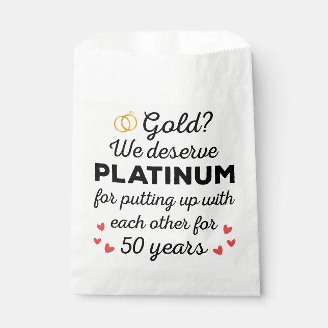 50. Hochzeitstag I - Gold Funny Couple Geschenktütchen (Vorderseite)