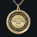 50. Hochzeitstag Metallic Gold & Black 2 Vergoldete Kette<br><div class="desc">Eleganter 50. Hochzeitstag Gedenkstätte mit individualisierbarem Text. Metallisches Gold und Schwarz. Weißer Diamantenakzent.</div>