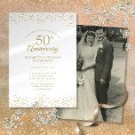 50 Jahre Foto Goldstaub für Hochzeiten Einladung<br><div class="desc">Mit feinen Goldstaub Konfetti. Personalisieren Sie mit Ihren speziellen 50 Jahre goldenen Jubiläumsinformationen in schicken Goldbuchstaben und Ihrem besonderen Foto auf der Rückseite. Entwickelt von Thisisnotme©</div>