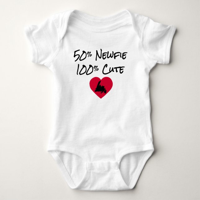 50% Newfie - 100% niedlich Baby Strampler (Vorderseite)