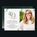 50 sehen gut aus Gold Foto Geburtstagseinladung<br><div class="desc">50 zu werden ist eine unglaubliche Leistung und es verdient, im Stil gefeiert zu werden! Das Making 50 Look Good Gold Green Botanical Foto Birthday Einladung ist der perfekte Weg, um genau das zu tun. Dieses elegante, moderne Interieur besticht durch ein wunderschönes botanisches Design mit grünen Aquarellen und vergoldeten Folienplätzen...</div>