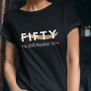 50 & Still Rockin' It! Typografie Custom Geburtsta Tri-Blend Shirt