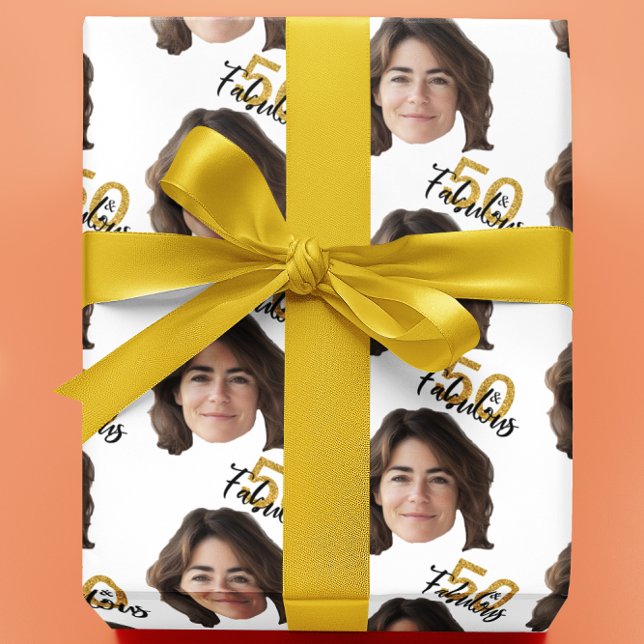 50 und fabelhaftes Foto mit individueller Oberfläc Geschenkpapier (Von Creator hochgeladen)