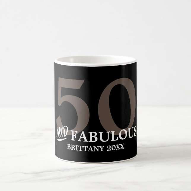 50 und Fabulous mit Name Geburtstag Tasse (Mittel)