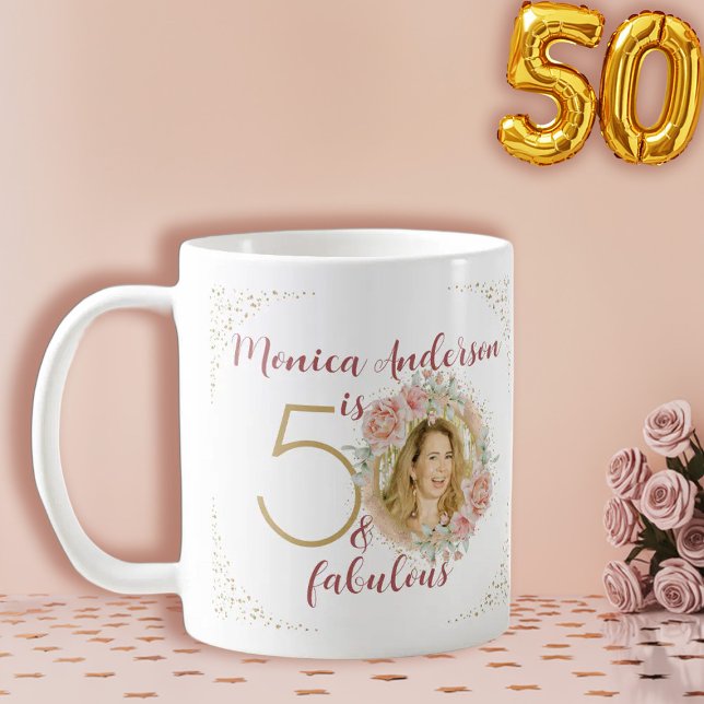 50 und Name des fabelhaften Fotos Wasserfarbe Kaffeetasse (50 and Fabulous Watercolor Floral Photo Name Coffee Mug)