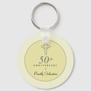 50th Anniversary of Priest with Embossed Cross Schlüsselanhänger