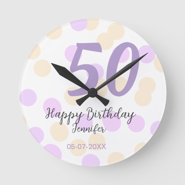 50th birthday add name date purple orange polkadot runde wanduhr (Vorderseite)