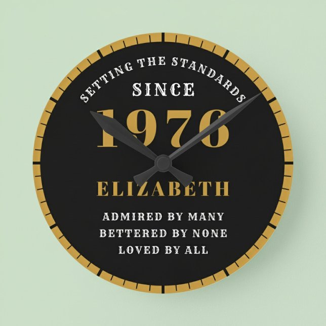 50th Birthday Born 1976 Black Gold Runde Wanduhr (Born 1976 standards birthday clock. Pastel background.)