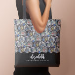 5 Foto Collage - funky hexagon pattern - schwarz<br><div class="desc">Ein verrücktes Muster mit Ihren Lieblings-Fotos auf schwarzem Hintergrund und Ihrem Namen in Weiß. Die Fotos sind sechseckig geformt und in einem rndom-Muster zu einem verrückten Design. — Nutzen Sie Ihre SQUARE-Fotos für die besten Ergebnisse! Um die Hintergrundfarbe zu ändern - klicken Sie auf den Bereich "Anpassen" oder "Erweitert" und...</div>