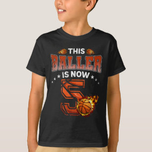 5. Geburtstag Boys Basketball Spieler Geschenke 5  T-Shirt