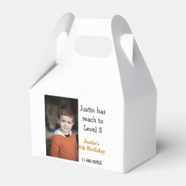 5. Geburtstagsspiel mit dem Namen des Fotos Geschenkschachtel